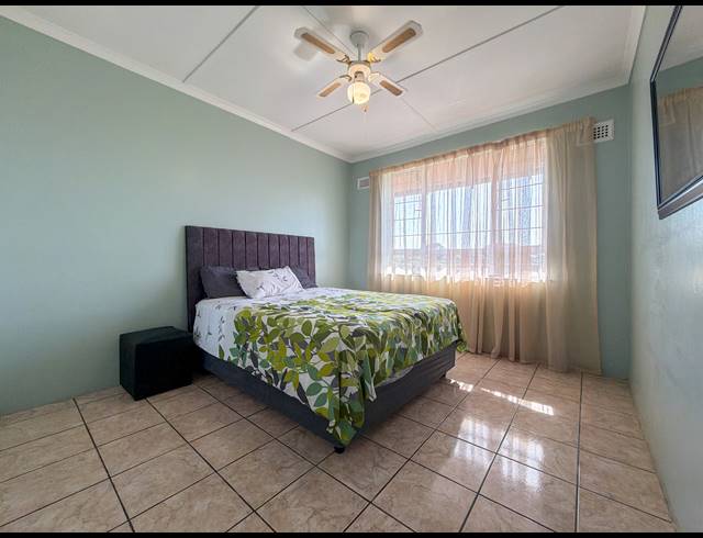 2 BEDROOM APARTMENT FOR SALE IN AMANZIMTOTI